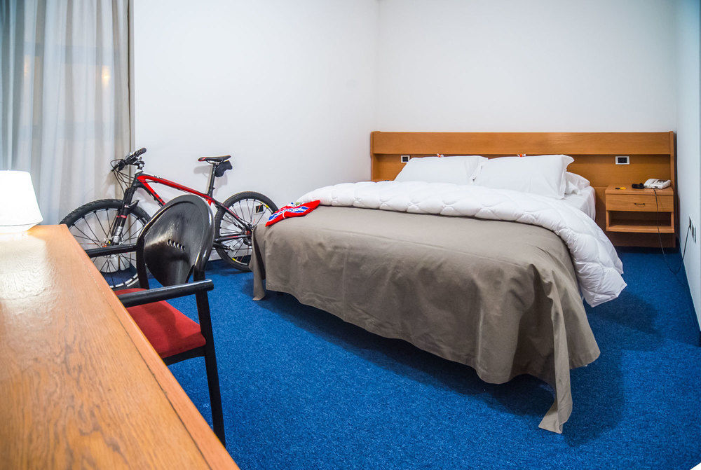 Fly Bike Hotel Trento Kültér fotó